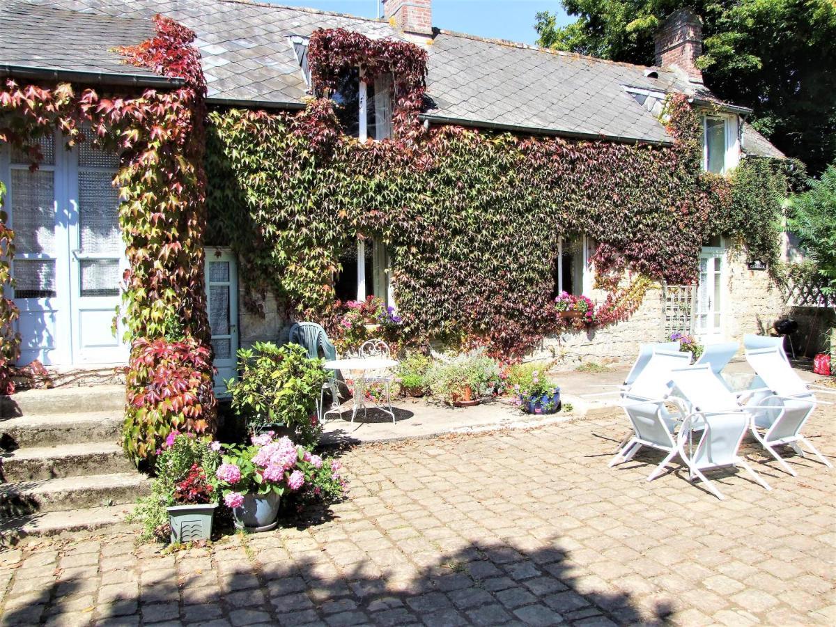 Le Glycine A Manoir Sainte Cecile Lejlighed Juvigny-Val-d'Andaine Eksteriør billede